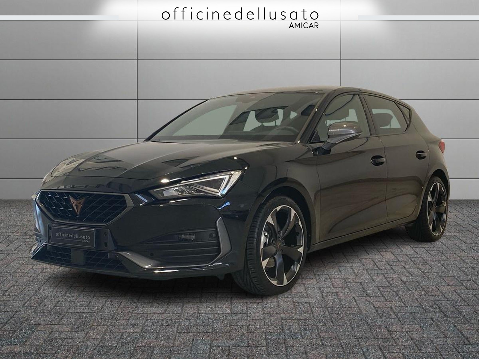 CUPRA Born 100% elettrica.